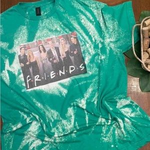 F•R•I•E•N•D•S tee